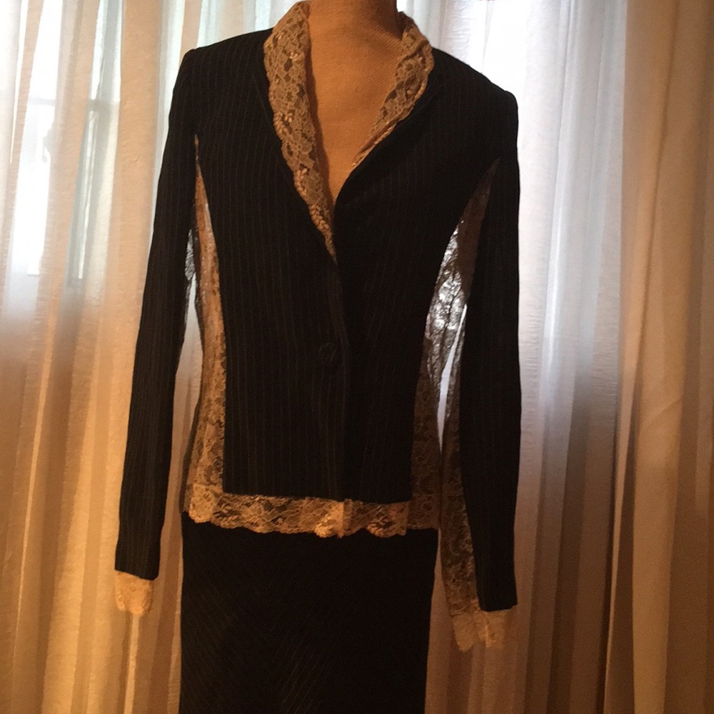 Gianfranco Ferre lace and rayon elegant suit